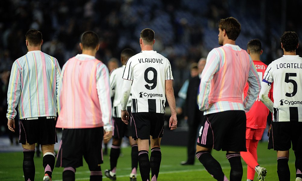 Vlahovic, esordio con il Besiktas: mezz’ora senza gol, ecco com’è andata