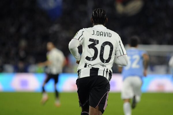 Juventus: Jonathan David è finito nel mirino del Lione